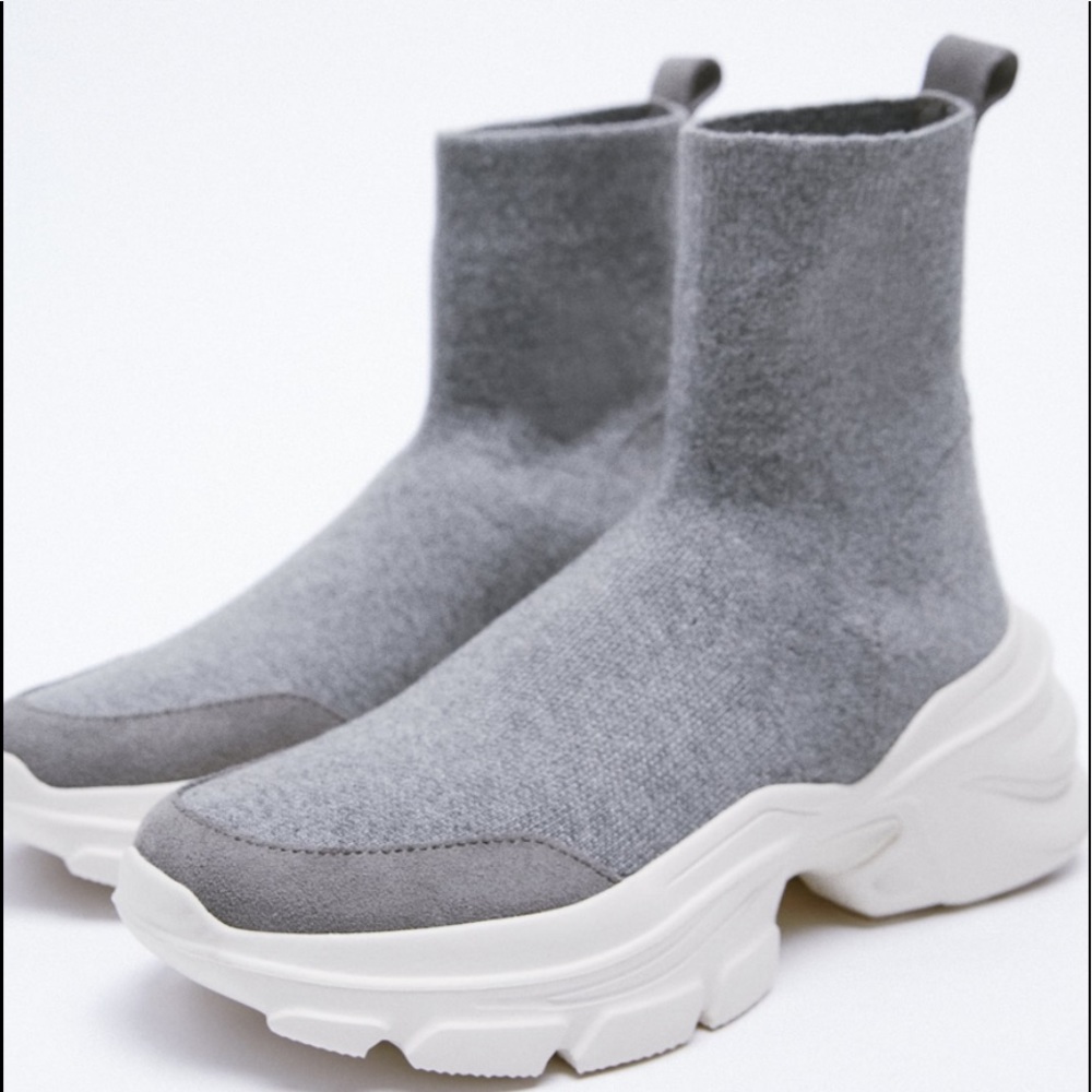 ZARA Stretch Knit Sock Sneakers Color-Gray Size-USA 9/ EU 40 NWT